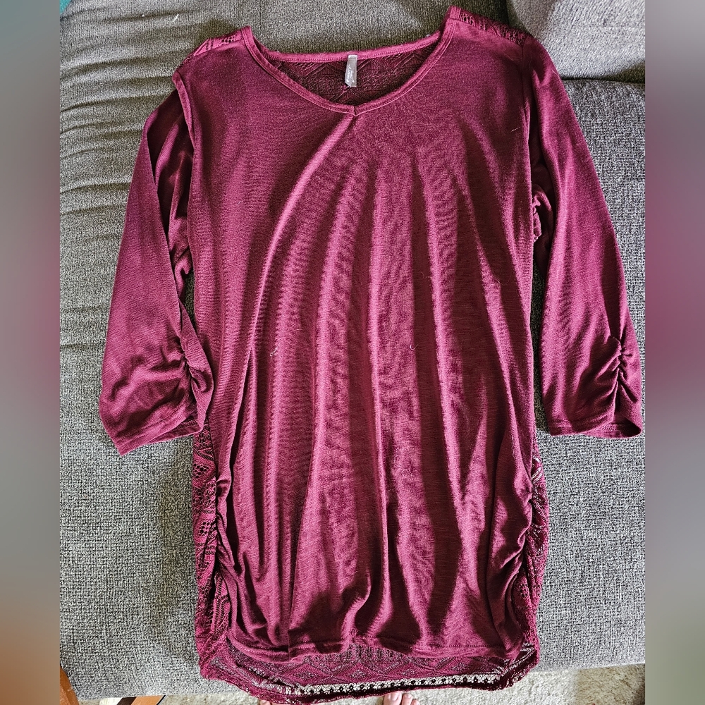 Vanity Lace Back 3/4 Sleeve Top